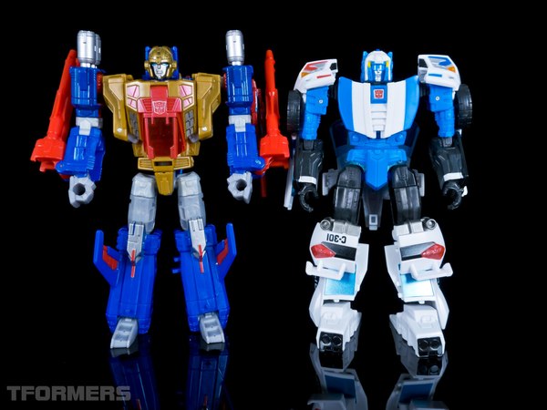 TFormers Titans Return Gallery   Siege On Cybertron Metalhawk 88 (88 of 91)